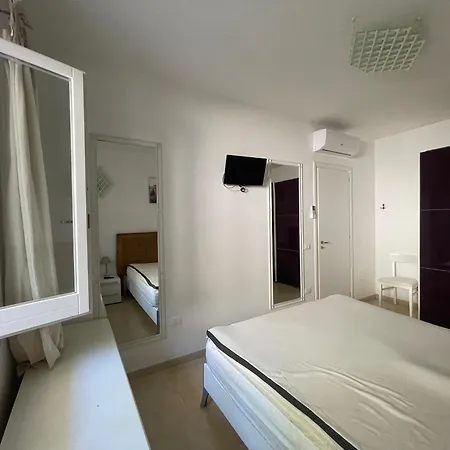 Family House Daire Sant'Irene-Torre Vecchia